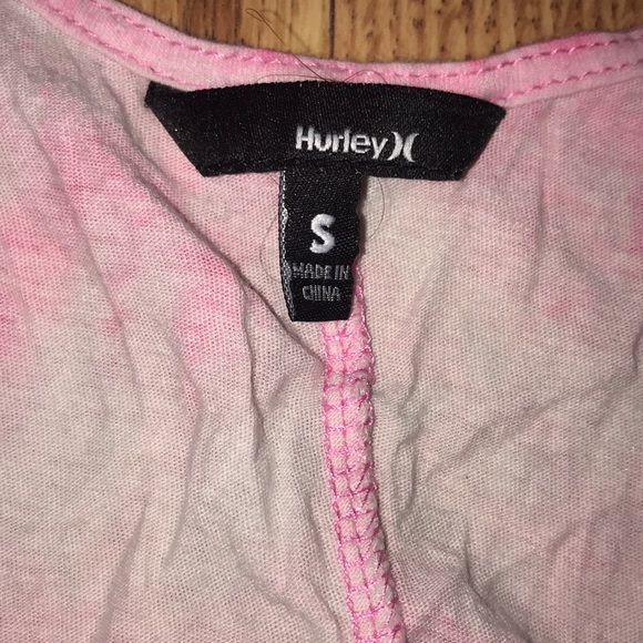 Hurley pink and white tank top !! ✨ - Picture 3 of 3